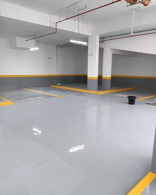 تطبيق عزل ايبوكسي متطور للأرضيات بحائل